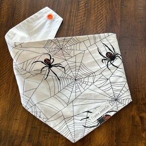 🐶 3 for $15🐶 
Halloween Spider Web dog bandana with snaps. Med